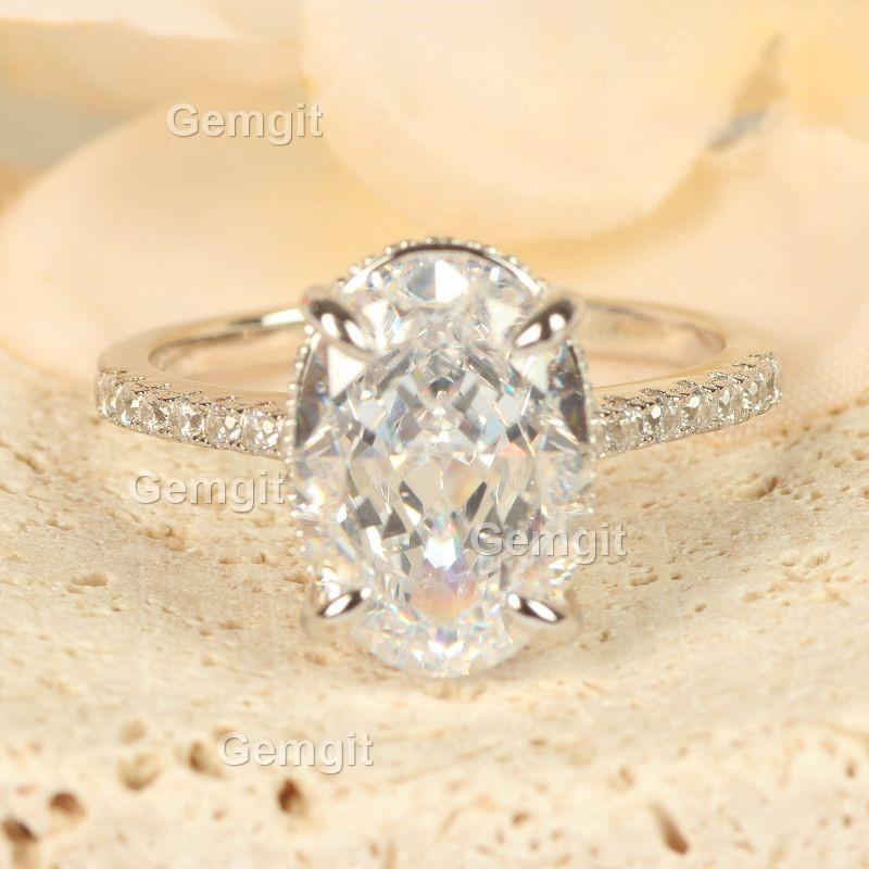 4CT Oval Cut Solitaire Engagement Ring in 925 Sterling Silver